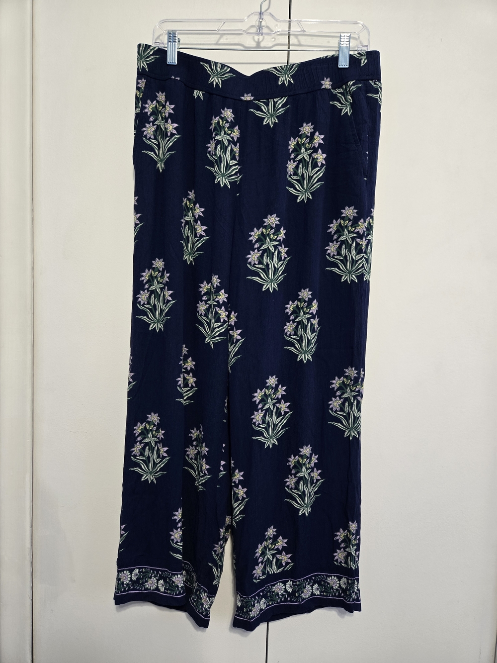 Talbots Floral Wide Leg Crop Pants Navy Rayon Pull On Women's Large